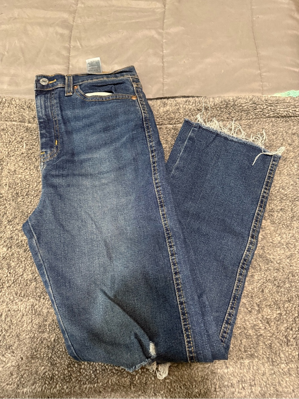 Signature by Levi Strauss Dark Blue Frayed Hem Women’s Jeans